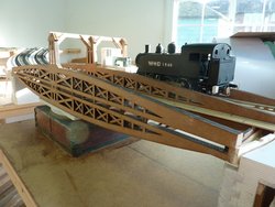 Model FHBR SwingBridge USA DockTank Feb2015.jpg