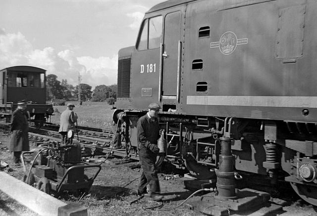 Derailment and Recovery of D181, 30.8.1965 - (5)