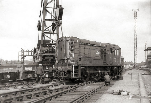 Re-railing a diesel loco at Dringhouses Yard, York, 11.5.1973