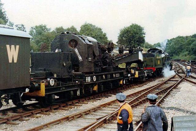 95215, with GWR Tool Van No. 92, being shunted by SR 'U' class No. 1618 at Horsted Keynes, September 1988.