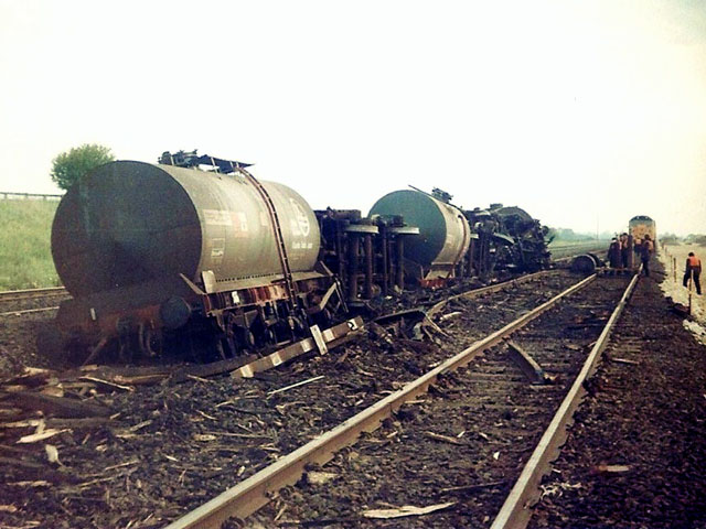 Tank Wagons off at Colton, 4.6.1981 - 1