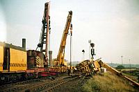 95218 and 96714 recover an Engineers Crane, 10.9.1981