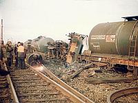 Tank Wagons off at Colton, 4.6.1981 - 5